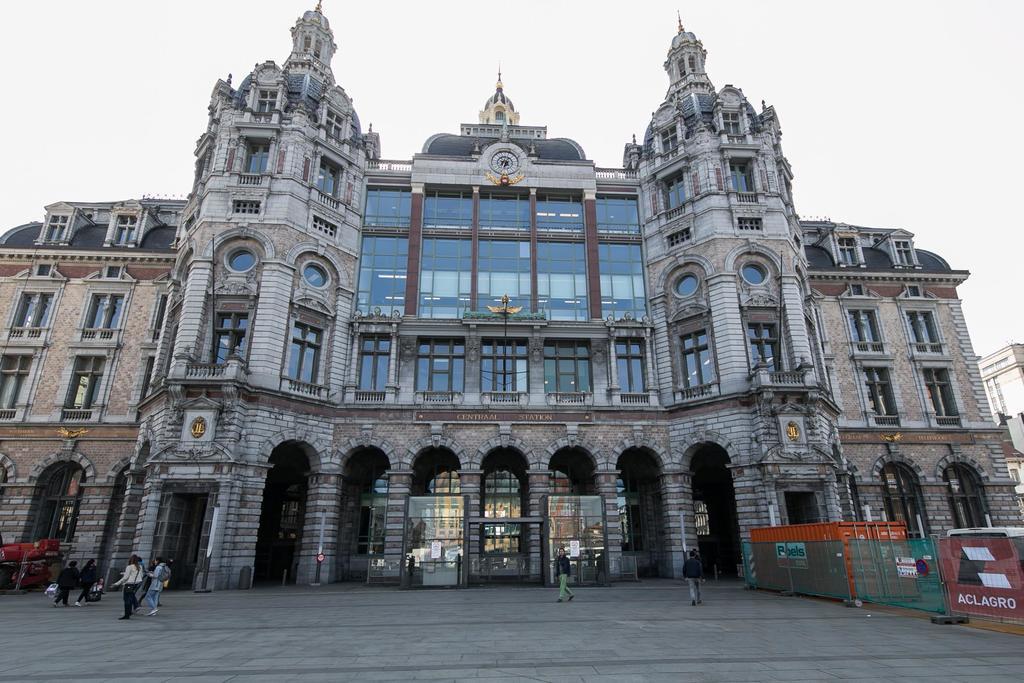 Renovated Apartment In Antwerp City Center Экстерьер фото